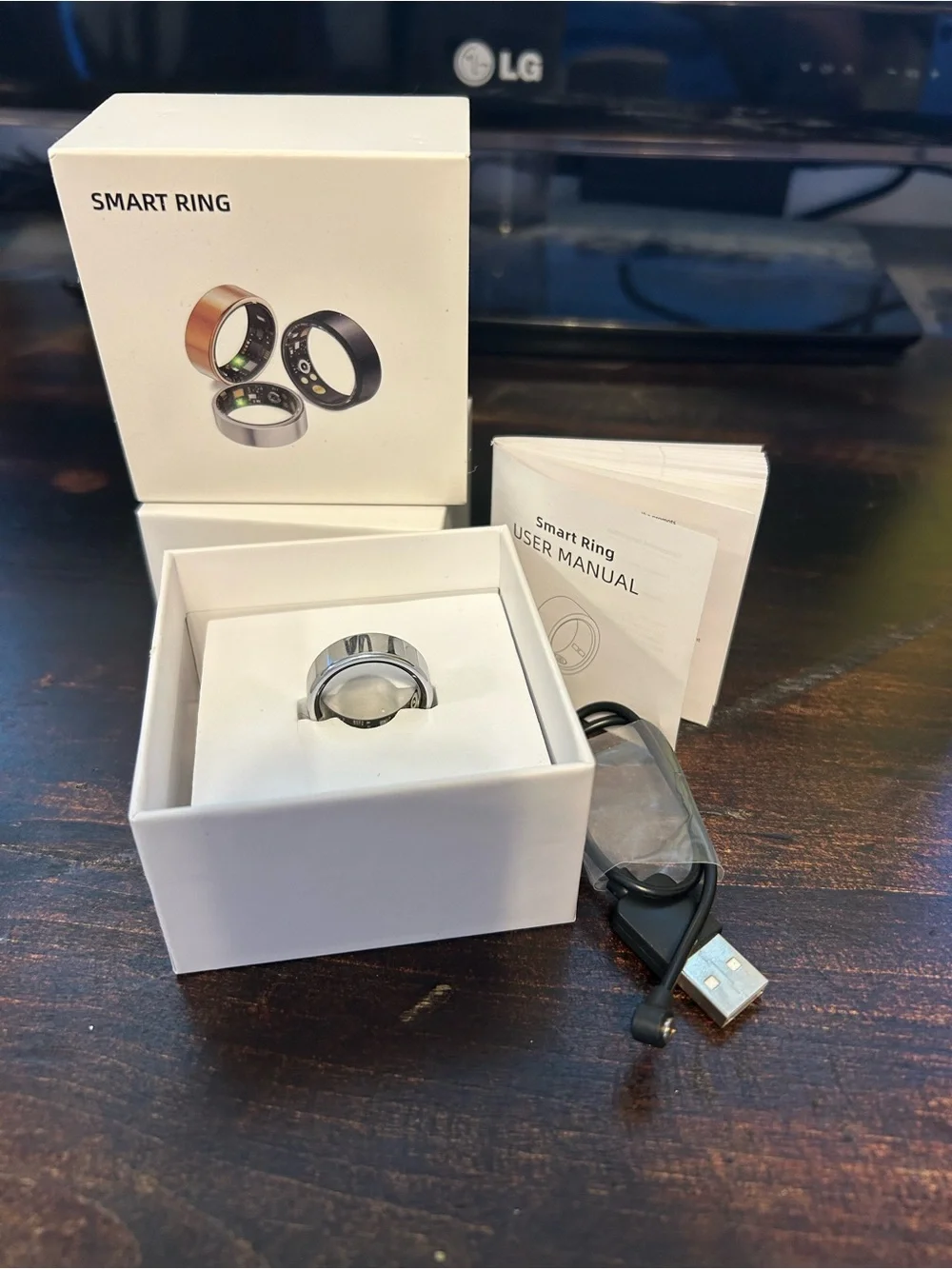 NWT. Smart Ring. Size 10.